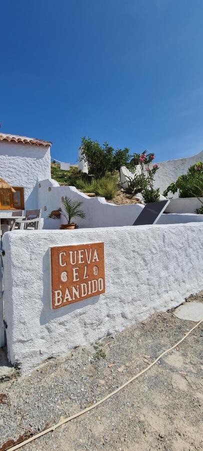 Cuevas Los Coloraos - El Bandido Villanueva de las Torres Экстерьер фото